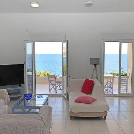 וילה Mavromichali Private Beach Liaropá