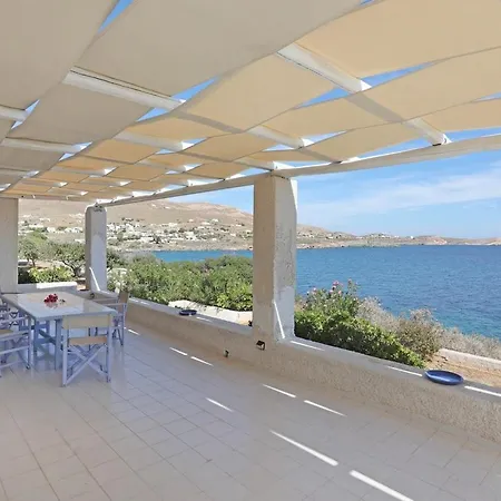 Mavromichali Private Beach וילה Liaropá